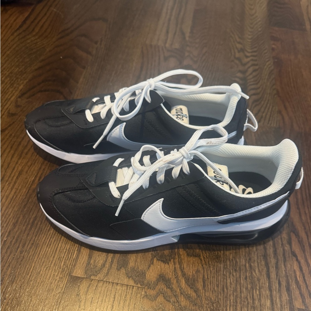Nike Air Max Preday Black and White Sneakers